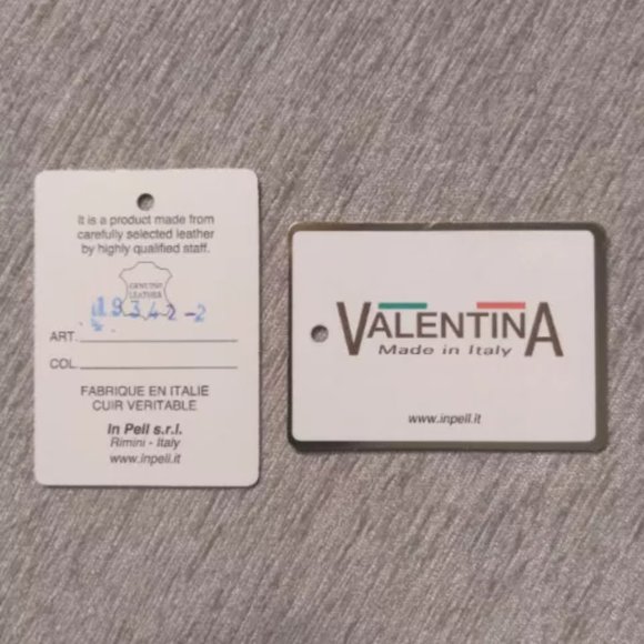 Genuine Leather Valentina Italia Crossbody Purse. - Picture 7 of 7